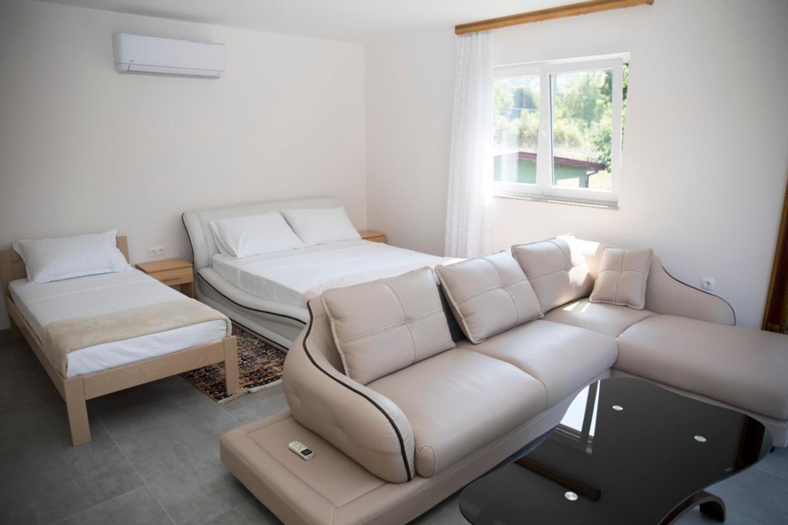 Kovac Riverfront Apartments Mostar Dış mekan fotoğraf