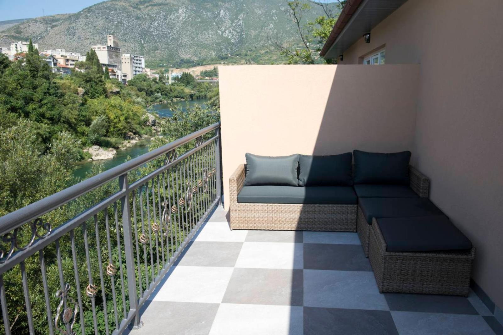 Kovac Riverfront Apartments Mostar Dış mekan fotoğraf